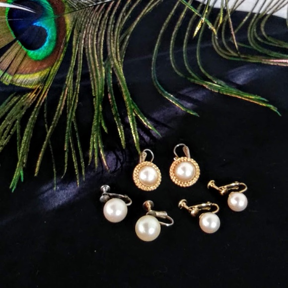 💎H.P. Vintage Pearl Earring Bundle - Picture 2 of 8